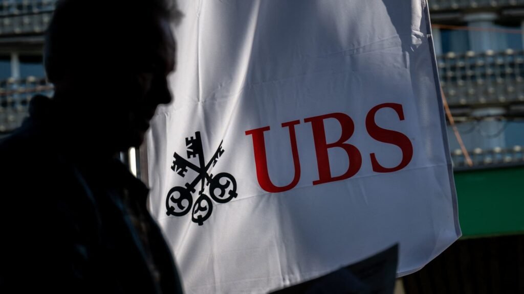 Ubs Beats Profit Forecasts, Announces Up To $1 Billion Share