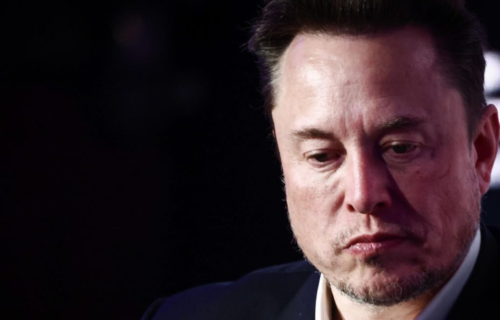 Elon Musk Hits Back At Whatsapp, Denying That It Collects