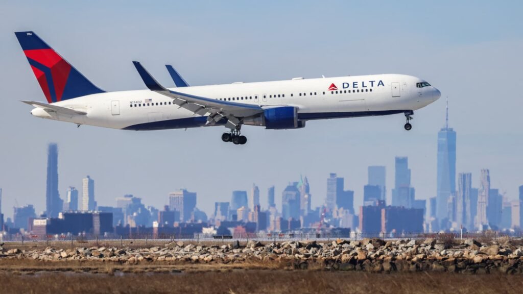 Delta Air Lines To Introduce Premium Economy Service On New