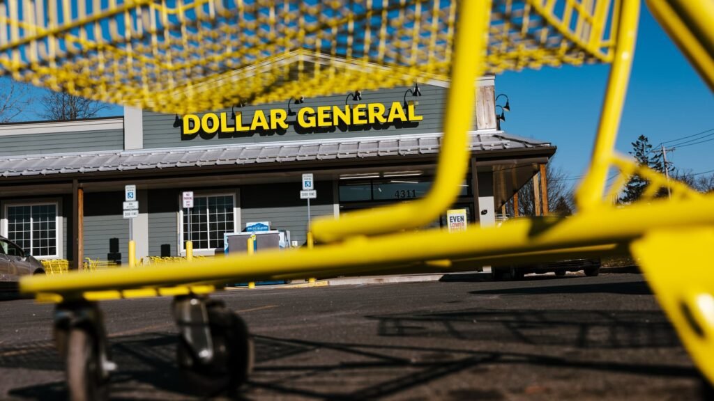 Dollar General, Dollar Tree, Kroger To Charge Cash Back Fees: