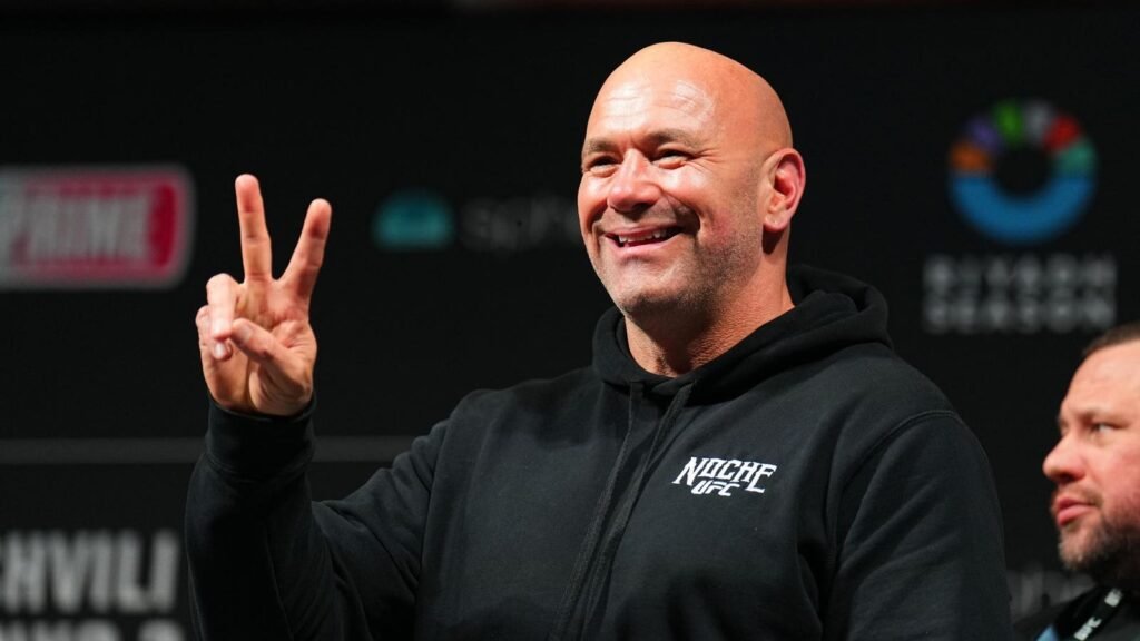 Dana White Receives Special Gift From Wwe Hall Of Famer