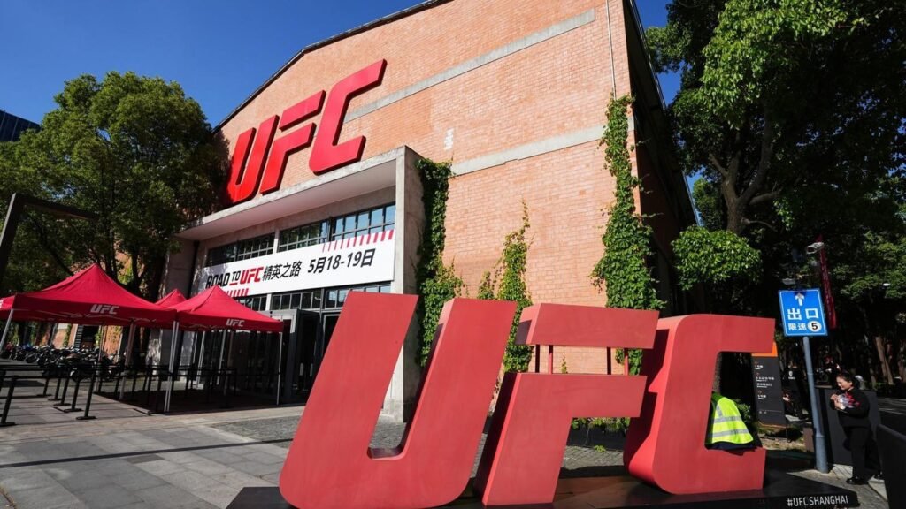 Ufc Champion Says He Was Banned From The Performance Institute